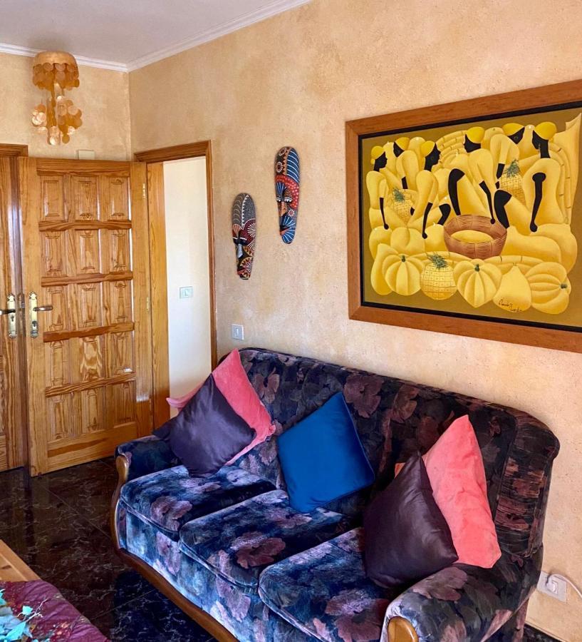 Гостевой дом Naomi'S House Фасния Экстерьер фото