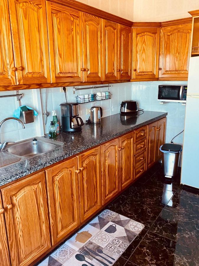 Гостевой дом Naomi'S House Фасния Экстерьер фото